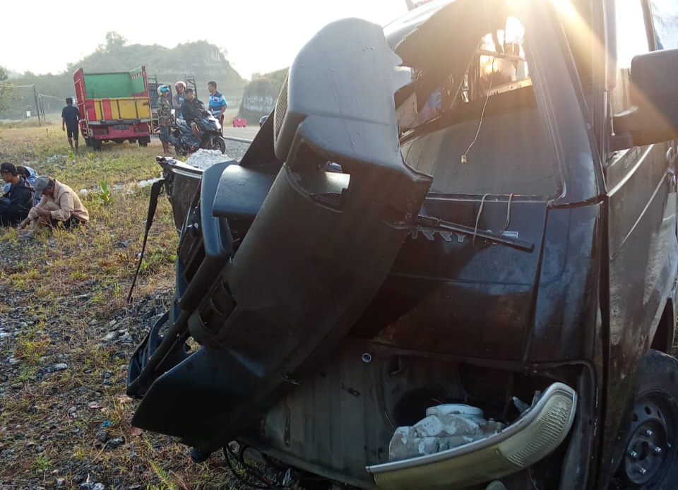 Terlibat Kecelakaan di JJLS Gunungkidul, 2 Mobil Ringsek dan 3 Orang Luka-luka