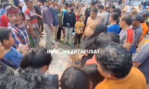 Seorang Pria Tewas Tertabrak Kereta Api Di Jakpus Hari Ini 16 Agustus ...