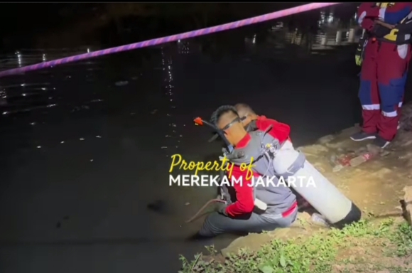 Aksi bunuh diri di Kali Jakarta Barat