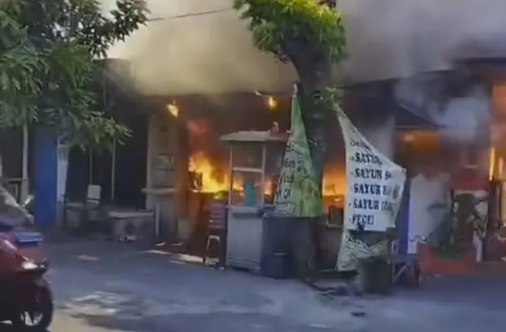 Kebakaran di Surabaya hari ini 