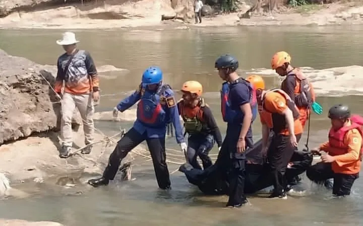 KorbanTenggelam di Sungai Cisadane Ditemukan, Dievakuasi dalam Kondisi Meninggal Dunia