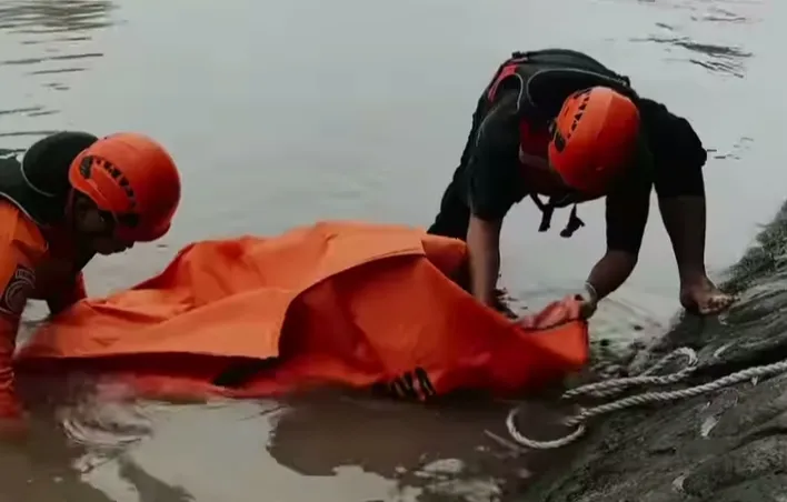 Penemuan Jenazah di Sungai Rolak Wedok Surabaya 