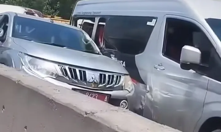 Kecelakaan beruntun di Tol Cipularang arah Jakarta 