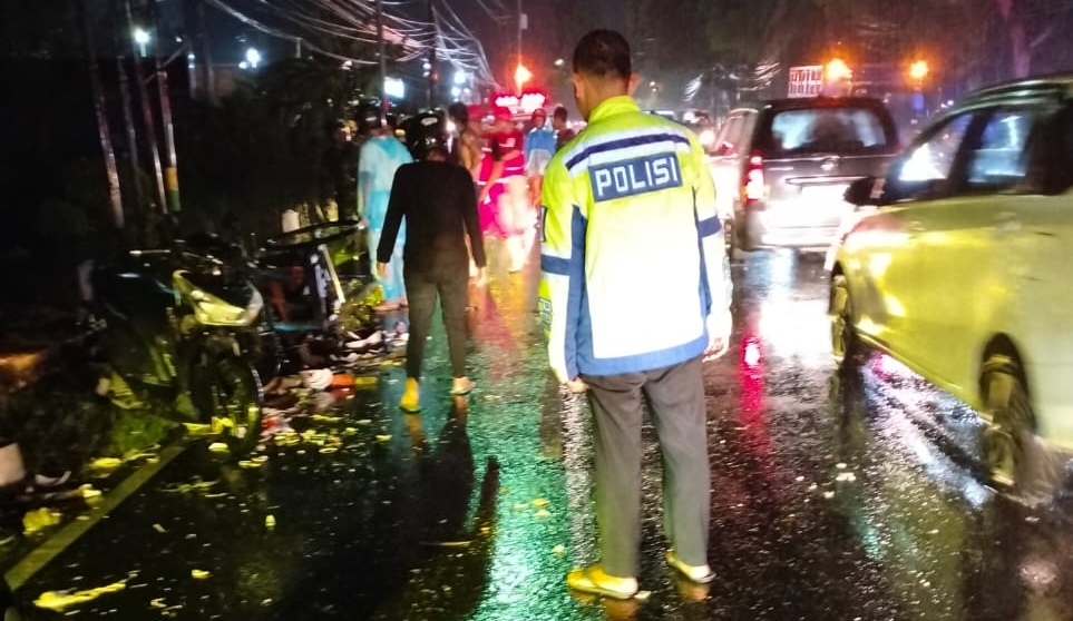 Tabrak Pedagang Bakso, Seorang Remaja Meninggal Dunia