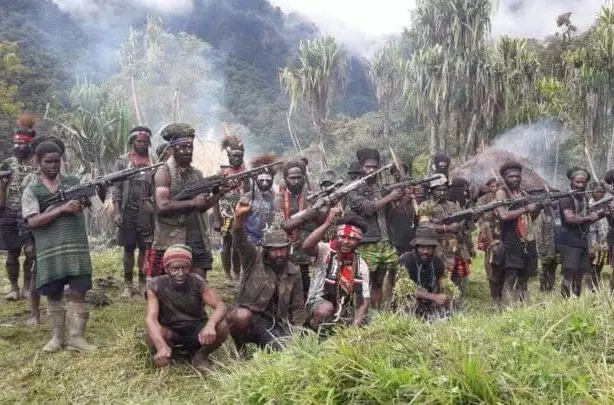 4 KKB Papua Tewas oleh Aparat Gabungan TNI Polri, 2 Senjata Api Berhasil ...