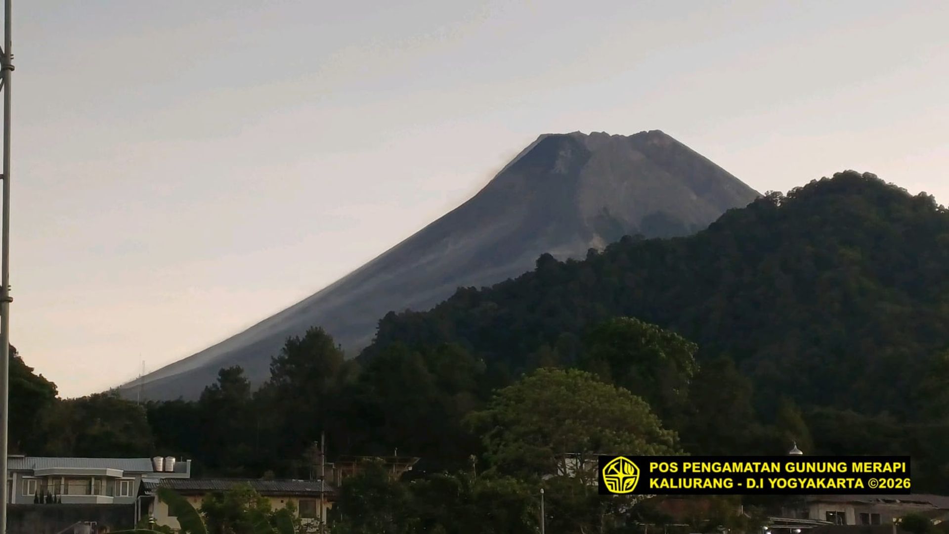 Gunung Merapi Kembali Gugurkan 6 Kali Lava, Luncur hingga 1,6 Kilometer