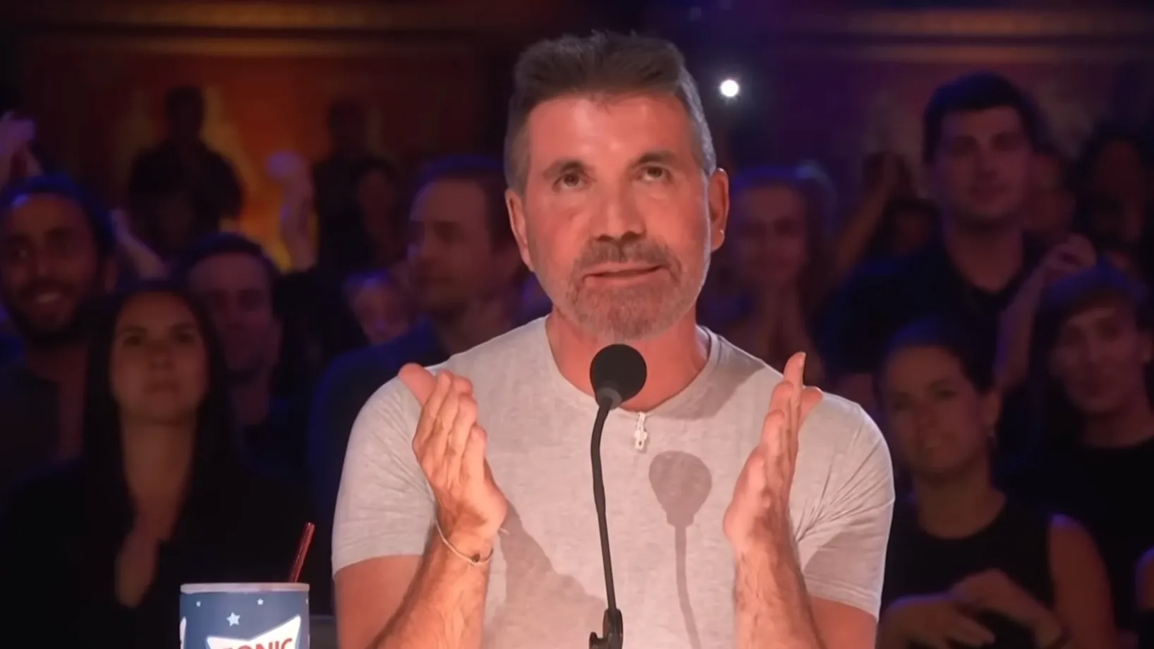 Pesan Simon Cowell pada Putri Ariani