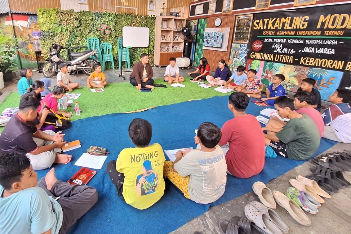 RT Inggris di Gandaria Utara, Warga dari Anak hingga Lansia Bisa Belajar Bahasa ...