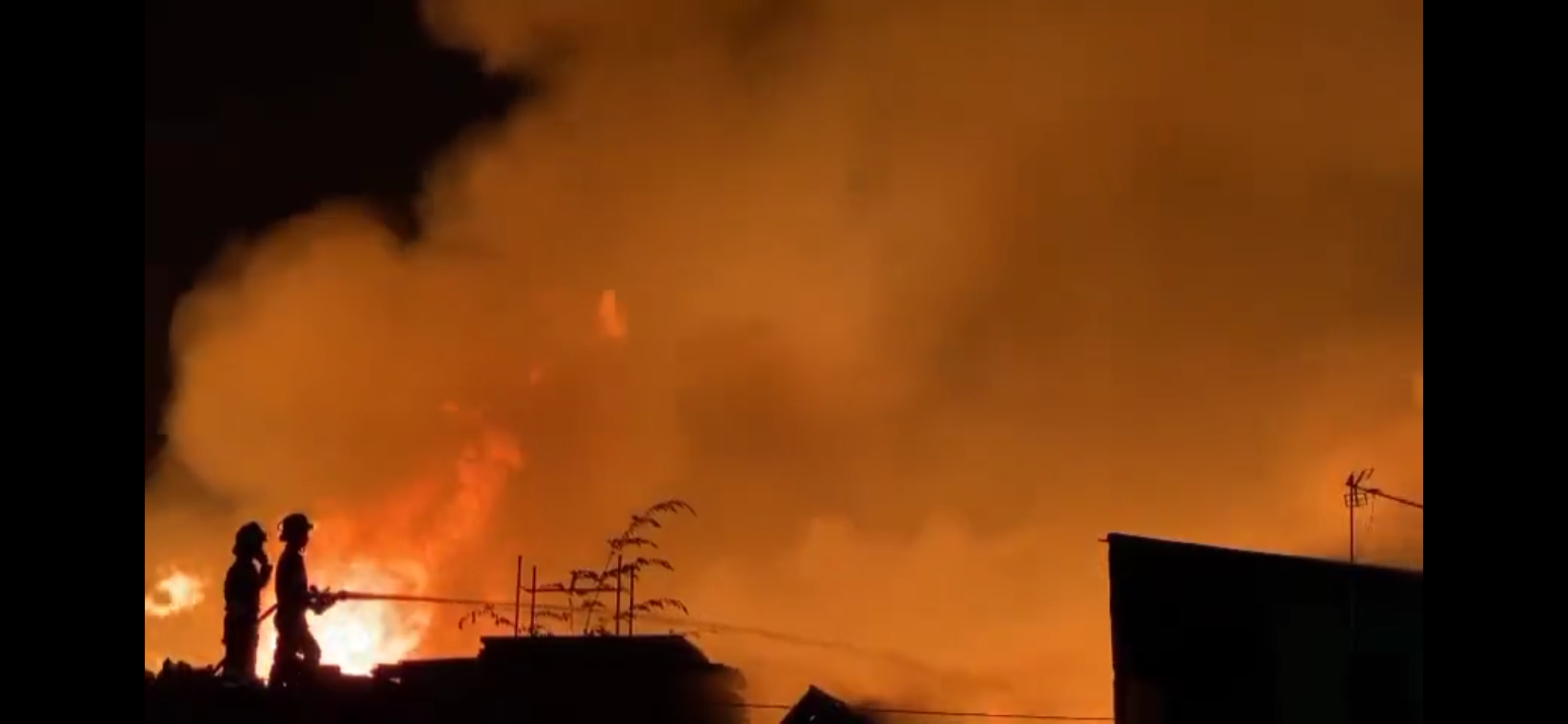 Kondisi Terkini Kebakaran Pasar Kliwon di Solo, Lebih dari 100 Rumah Warga Terdampak dan Mengungsi