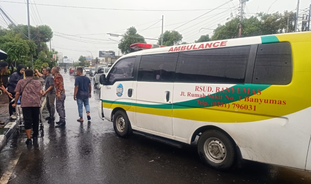 Ambulans Banyumas Terlibat Kecelakaan di Kulon Progo