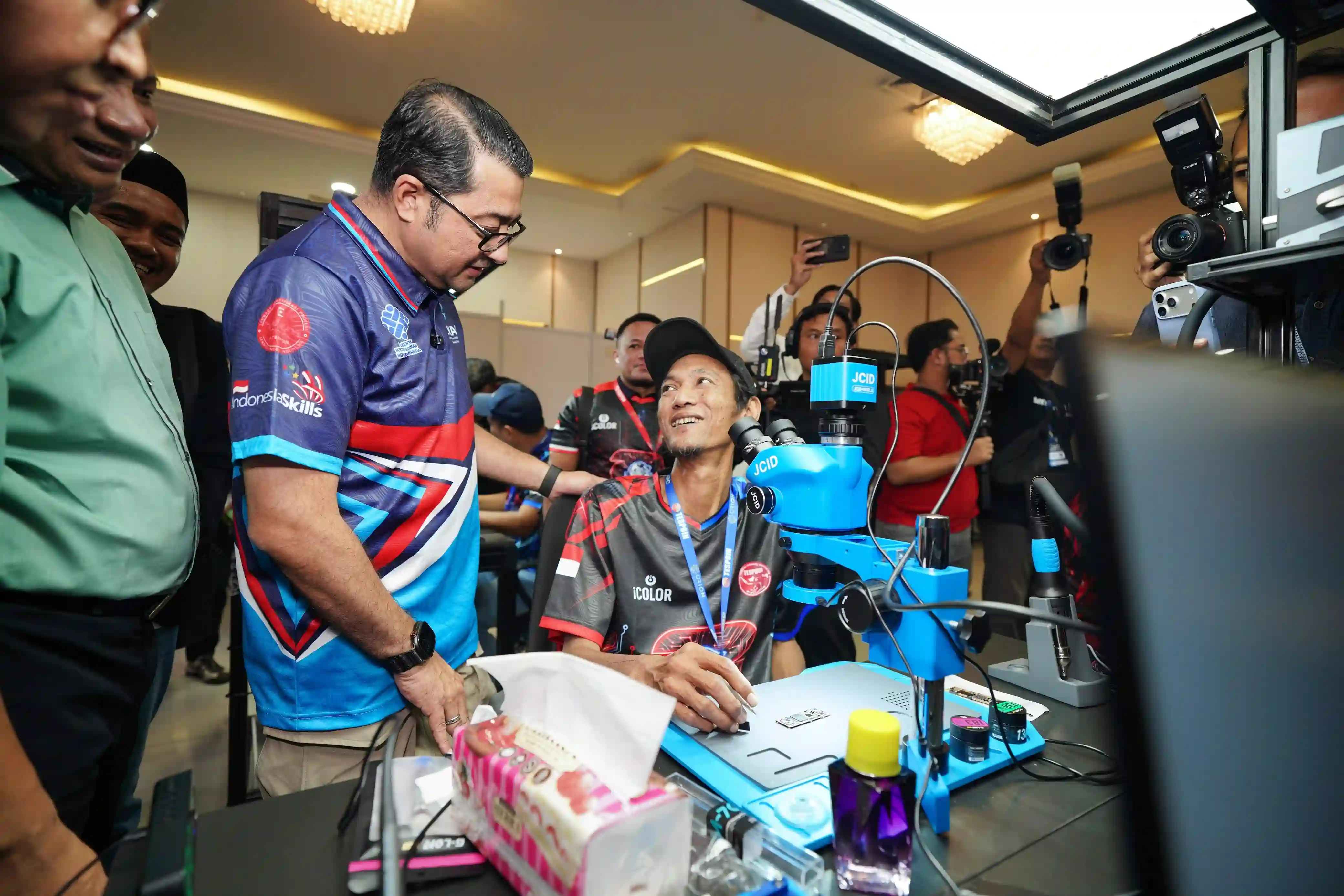 1.500 Teknisi Ponsel Ikuti CGC Indonesia 2026, Pemerintah Bidik Pasar Reparasi Regional hingga ...