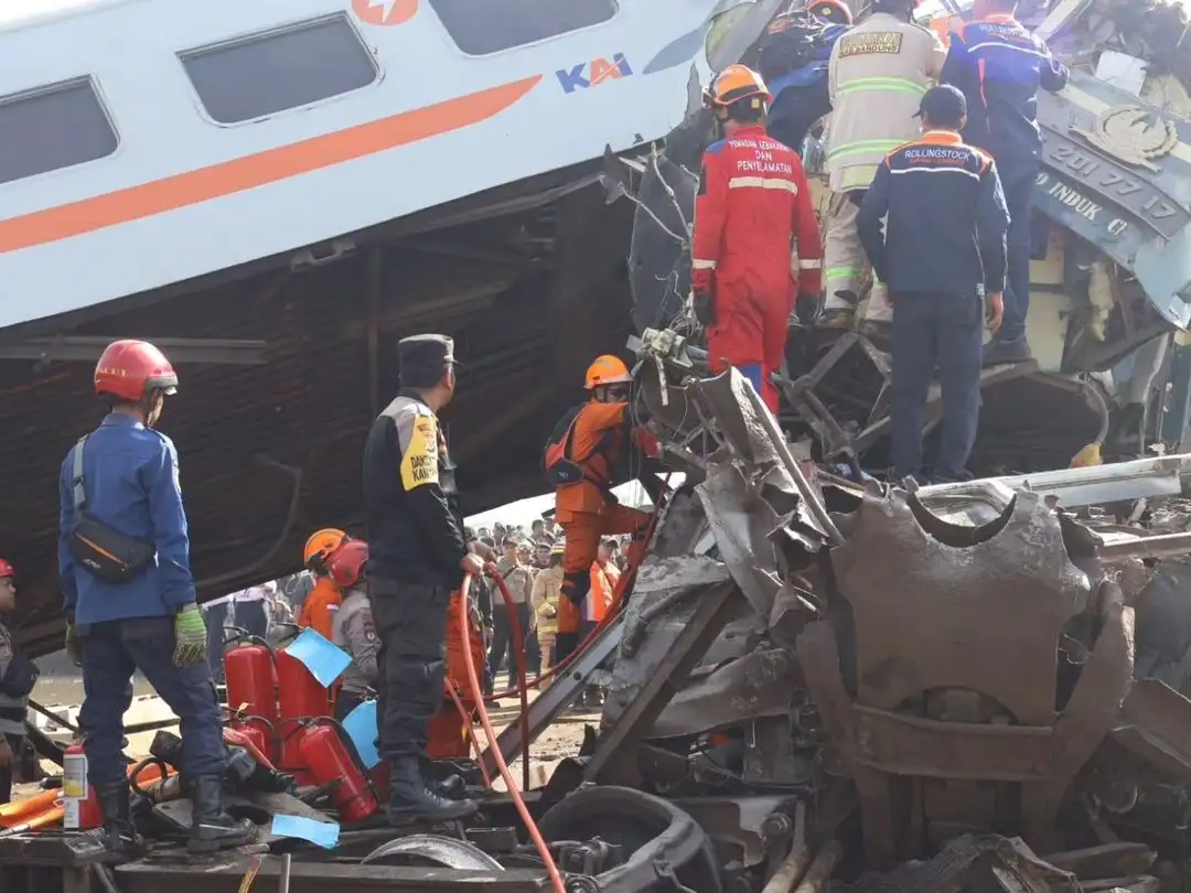 Update Kecelakaan Kereta Turangga Bandung