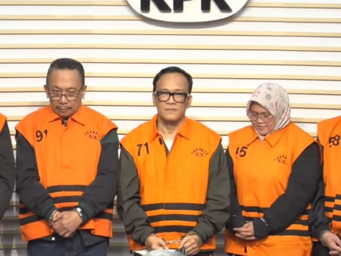 Tok! Eks Wamenaker Noel Ebenezer Divonis 4,5 Tahun Penjara, Denda Rp200 Juta dan ...