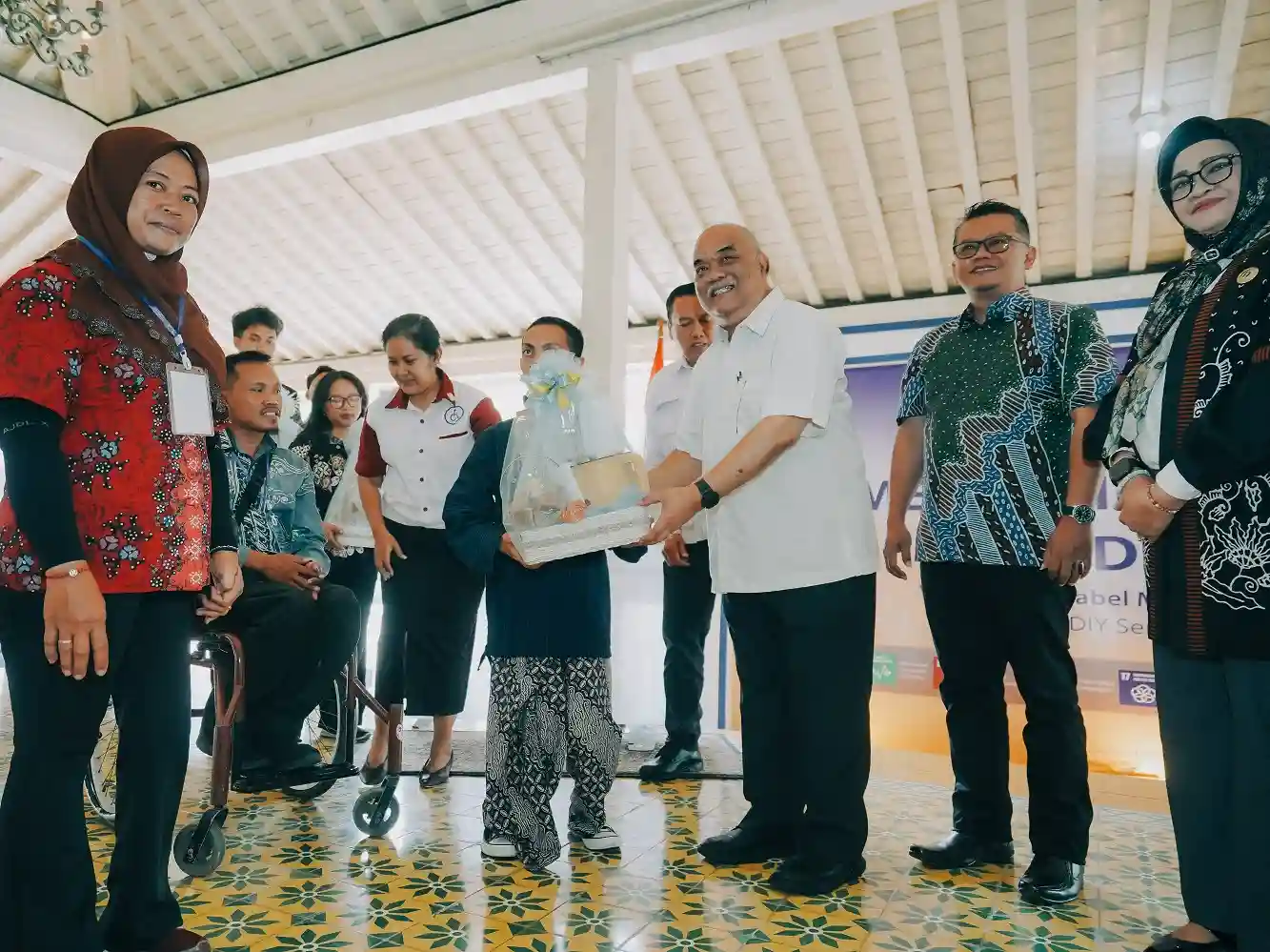 100 Difabel Membatik di Yogyakarta, Karya Mereka Disiapkan Tembus Pasar YIA
