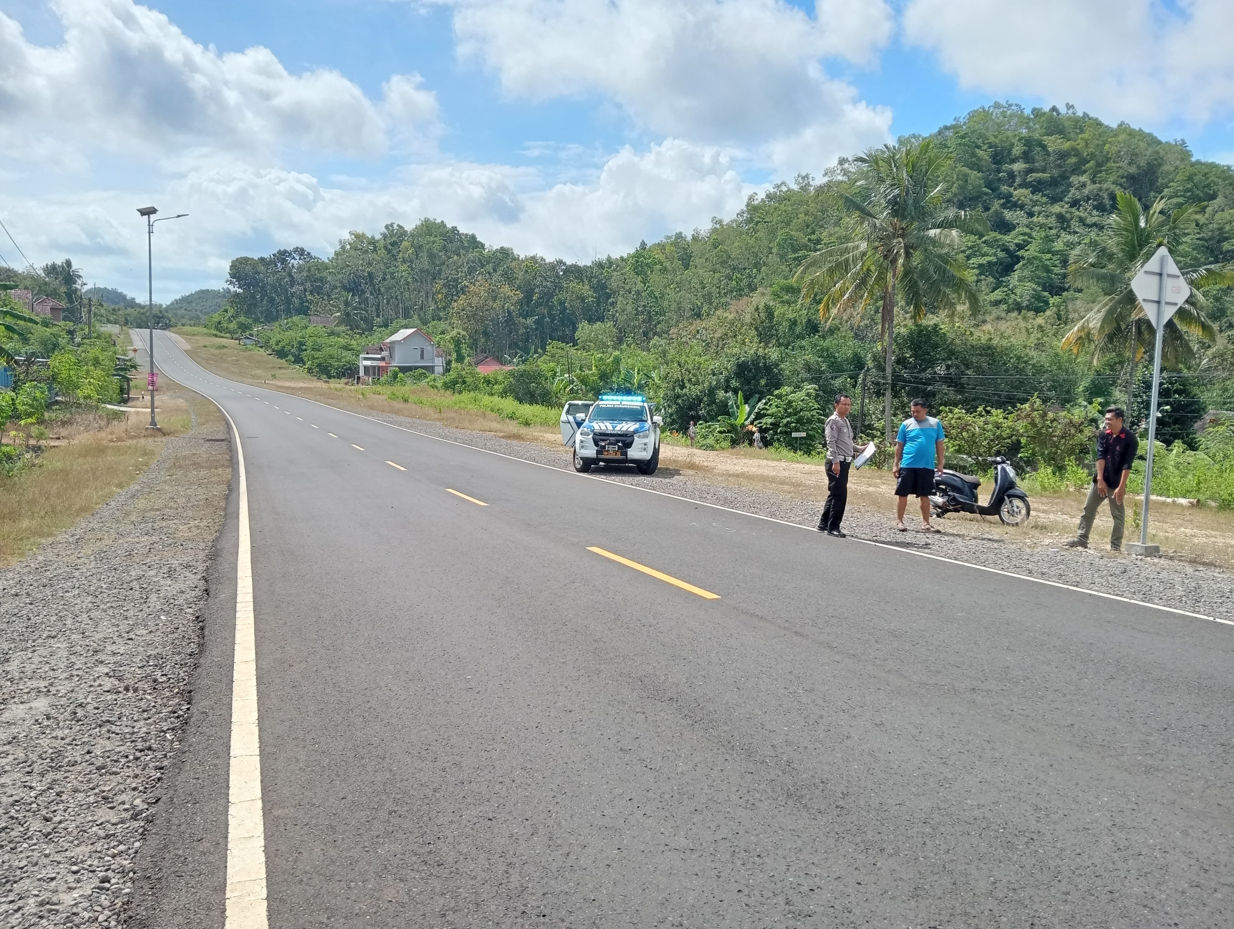 Innalillahi! Sebuah Motor Sport Tabrak 2 Lansia di JJLS Gunungkidul, Pengendara Meninggal Dunia