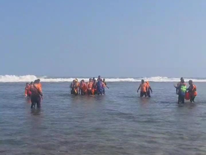 Innalillahi, Korban Laka Laut Pantai Drini Ditemukan Dalam Kondisi Meninggal Dunia