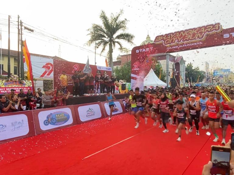 Peringati Hari Bhayangkara Ke 79, Polres Gunungkidul Gelar Bhayangkara City Run 2025