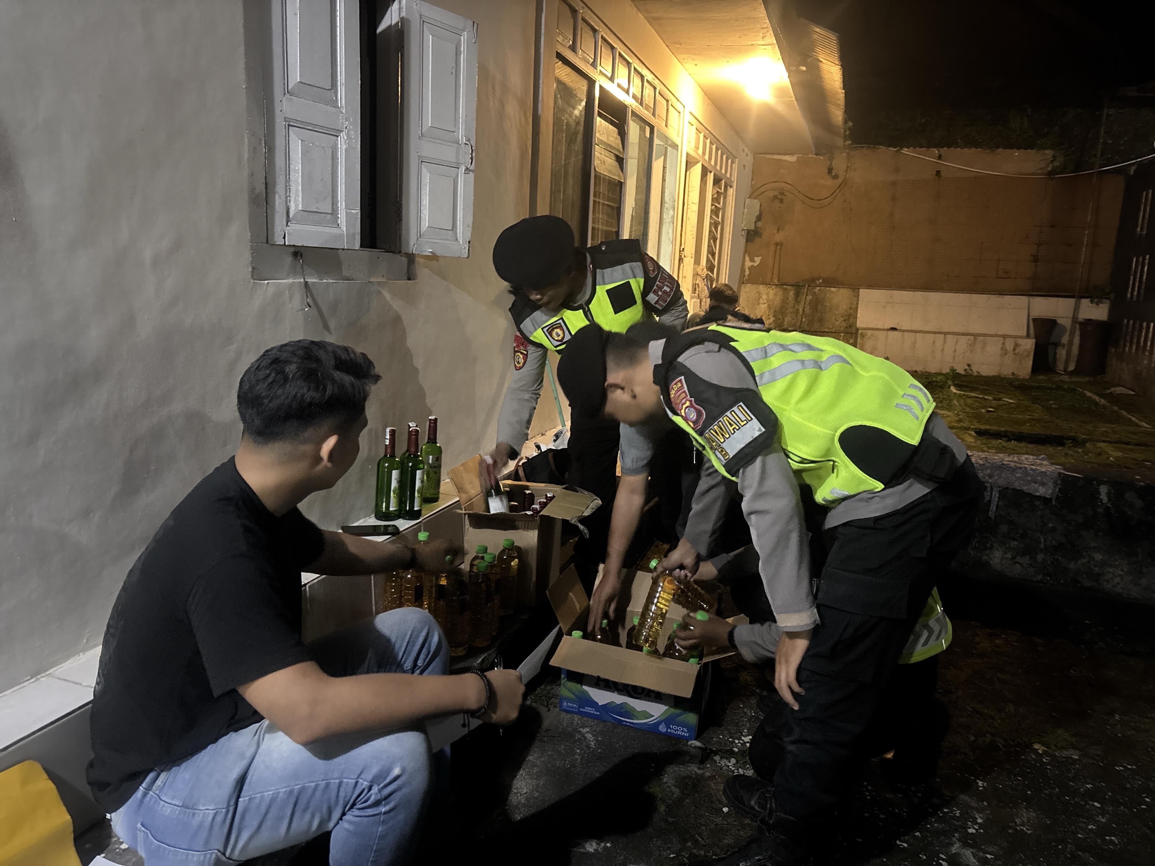 Kerap Jadi Pemicu Utama Kejahatan, Polda DIY Sita 13.817 Botol Miras Ilegal dan ...