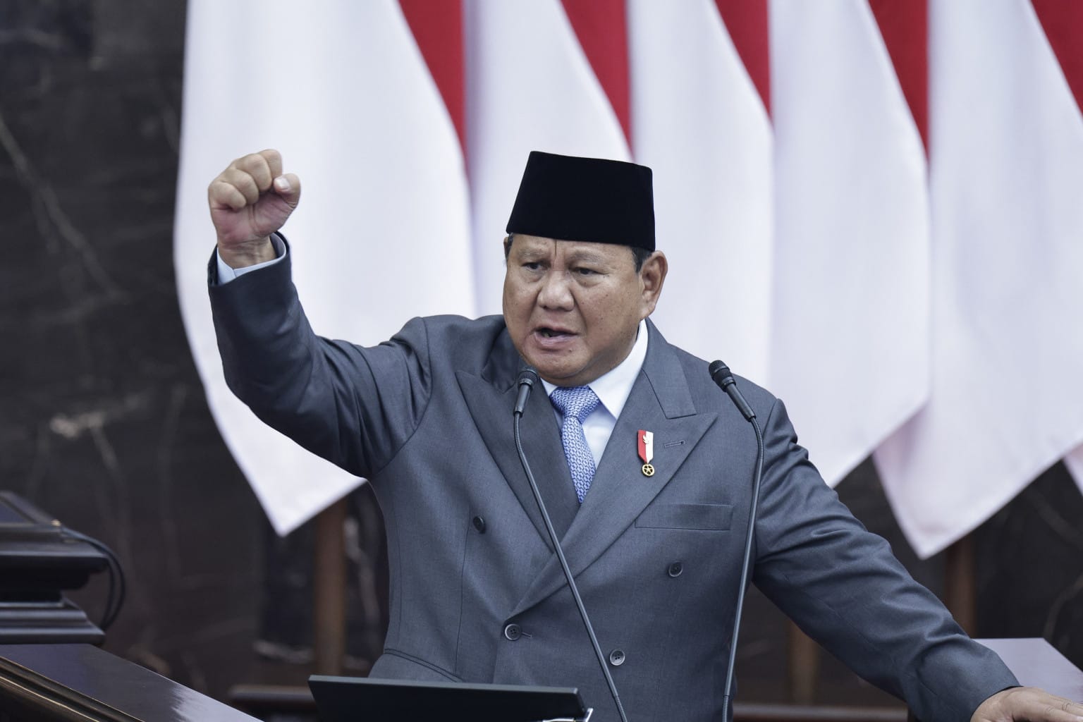 Prabowo Soroti Perlindungan PRT hingga Bagi Hasil Ojol 92 Persen