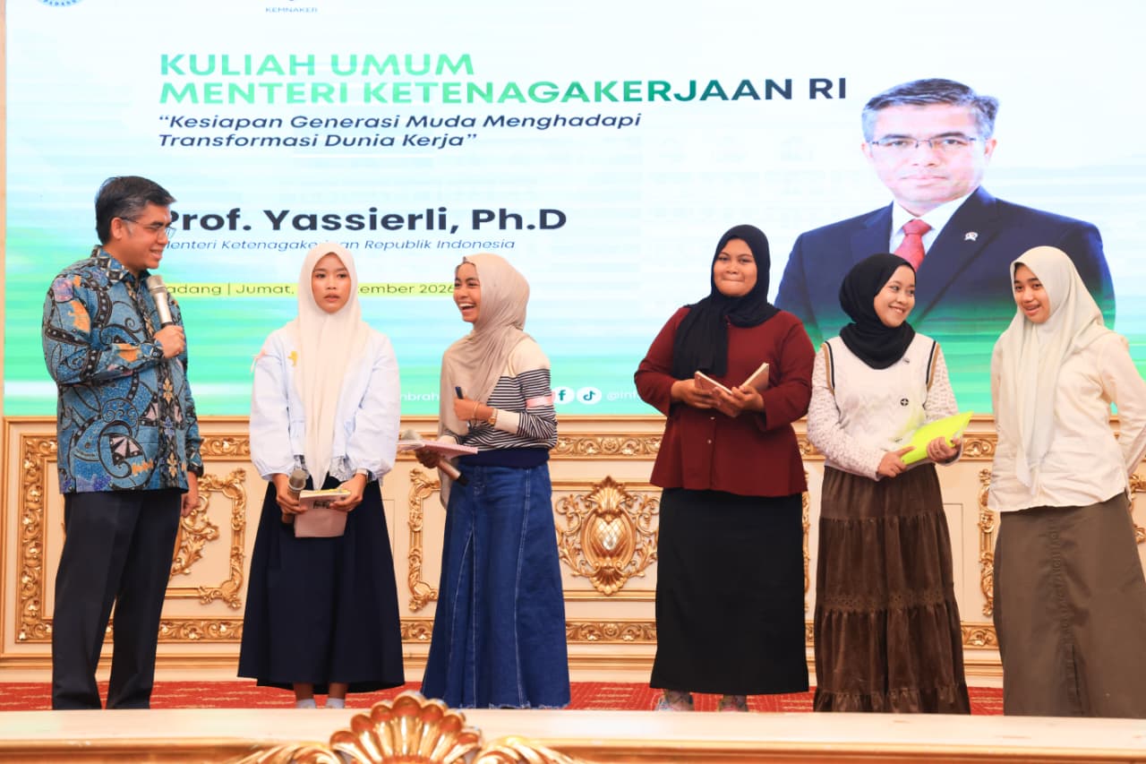 Dunia Kerja Berubah karena AI, Menaker Minta Generasi Muda Perkuat Kompetensi