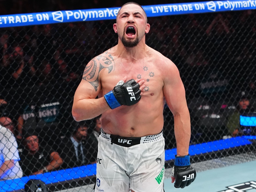 Hasil UFC 329: Robert Whittaker Menang KO atas Nikita Krylov di Laga Debut ...