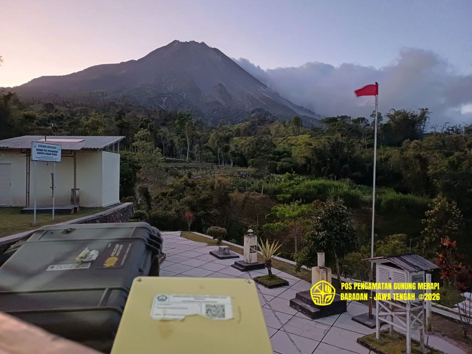 Aktivitas Gunung Merapi 24 Juli 2026: Lava Gugur 2 Kali Sejauh 1,8 Km, ...