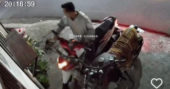 Aksi pencurian motor di Tangerang Selatan