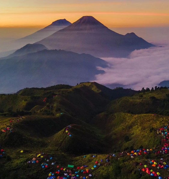 5 Daftar Gunung Favorit di Jawa Tengah Untuk Perayaan 17 Agustus, Ada yang Bisa Buat Pemula