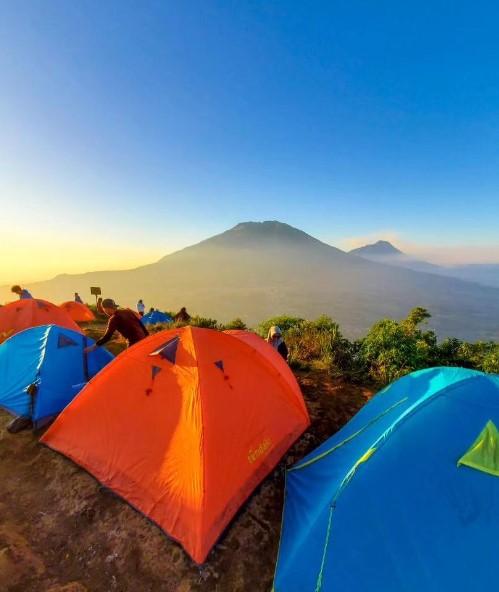 5 Daftar Gunung Favorit di Jawa Tengah Untuk Perayaan 17 Agustus, Ada yang Bisa Buat Pemula