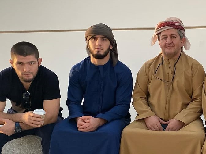 Islam Makhachev Jawab Pertanyaan Soal Halal-Haram Jadi Petarung Profesional: "Ulama Menyarankan Saya Tetap ...