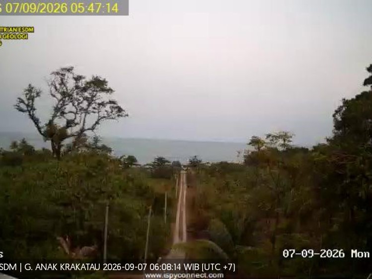 Anak Krakatau Masih Level Siaga, Puluhan Gempa Low Frequency dan Hybrid Terekam