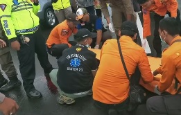 Pemotor Wanita Tewas Terlindas di Jalan Ciliwung Surabaya, Begini Kronologinya