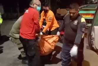 Tabrak Truk di Jalan Tambak Langon Surabaya, Pemotor Tewas di Tempat