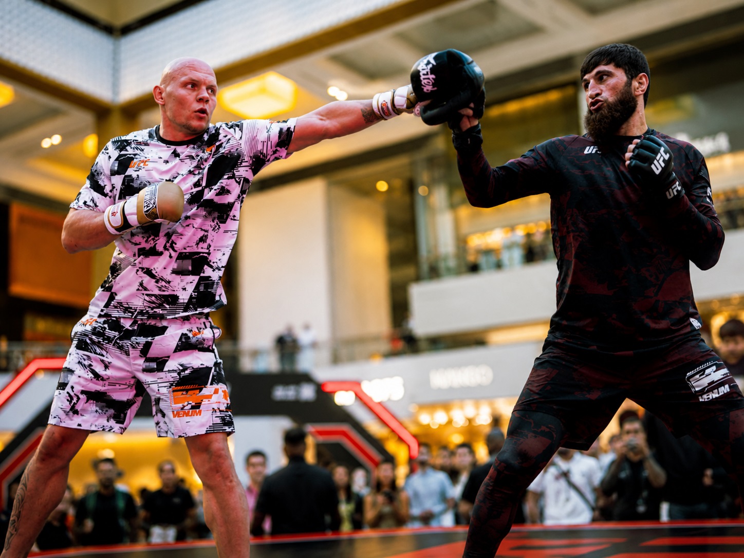 Magomed Ankalaev vs Bogdan Guskov di UFC Abu Dhabi: Duel Penentu Jalan Menuju ...