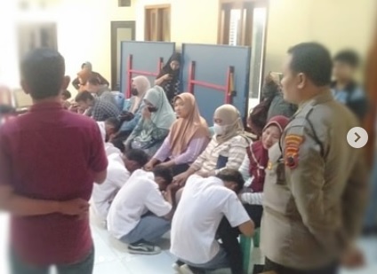 Digerebek Polisi, Puluhan Pelajar Pesta Miras di Bangetayu Semarang Sungkem ke Orang Tua