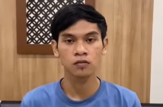 Begini Tampang Ciut Pelaku Pengeroyokan Usai Digeruduk Ribuan Ojol di Rumahnya
