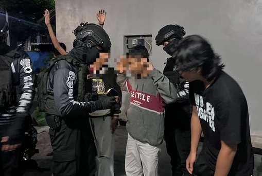 Pesta Miras di Jebres Surakarta Dibubarkan, 5 Pemuda Digiring ke Kantor Polisi