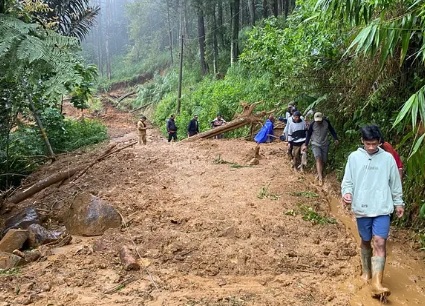 Longsor di Petungkriyono Pekalongan Tewaskan 13 Orang, 6 Warga Dalam Pencarian