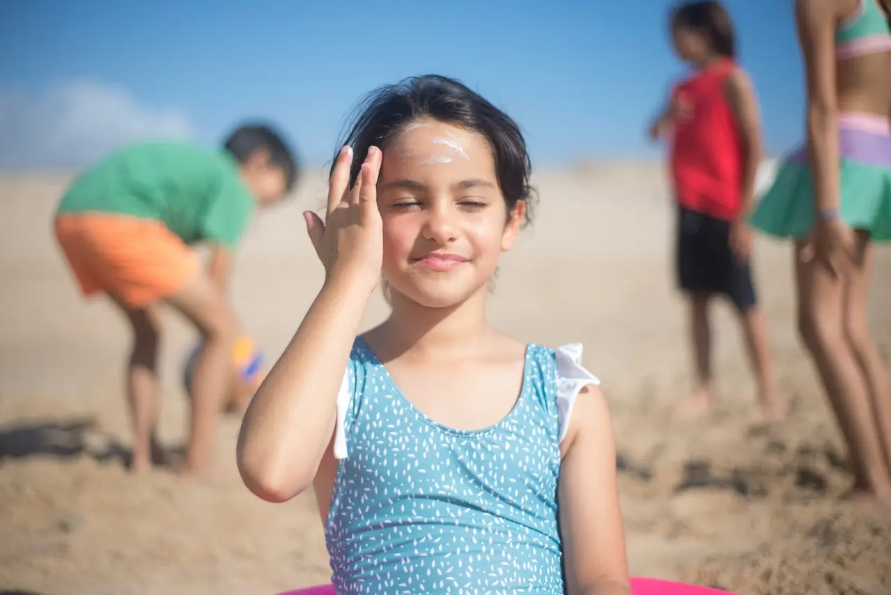 4 Kriteria Sunscreen yang Aman untuk Anak, Pilih Jenis SPF Ini 