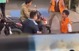 terduga TNI tampar tukang parkir di Bandung