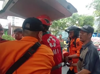 kecelakaan di Jalan Sultan Iskandar Muda Surabaya